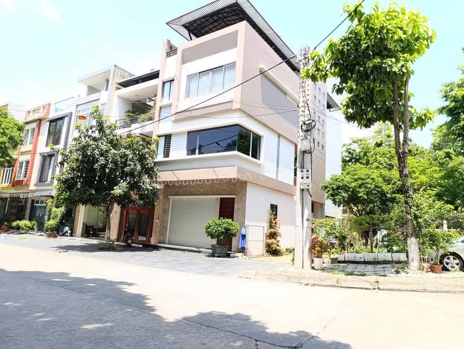 Nhà phố 2 mặt tiền Lê Văn Thiêm, Lào Cai 388m² giá 7 tỷ - Đầu tư sinh lời lý tưởng!