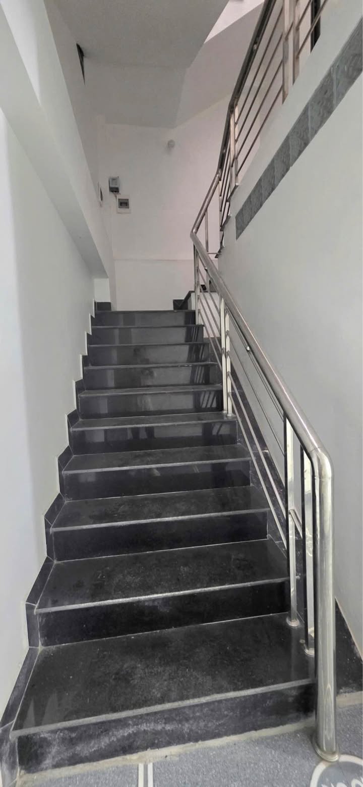 Nhà trọ 4 căn mini phố Nguyễn Danh Phương, Lào Cai 100m² giá 3.7 tỷ - Đầu tư sinh lời cao!