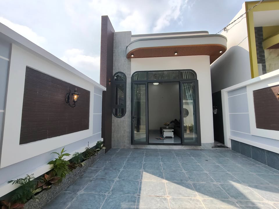 Nhà cấp 4 Đạo Thạnh, 100m² giá chỉ 1.59 tỷ - Dọn vào ở ngay!