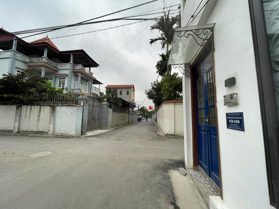 Đất nền lô góc 61m² Xã Nguyên Khê giá 5.5 tỷ - Đường thông ô tô, vị trí đắc địa!