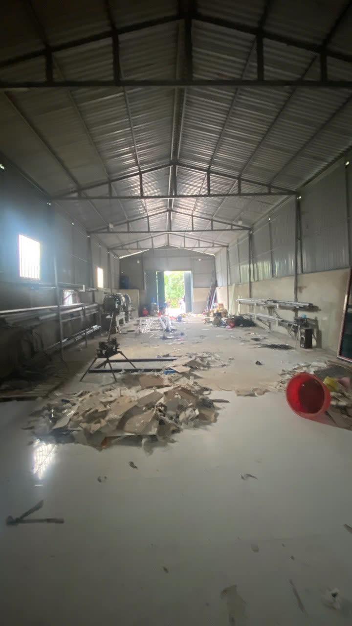 Kho cho thuê 220m² tại đường Phú Yên, Nghi Phú - Giá 7 triệu/tháng, thuận tiện xe công