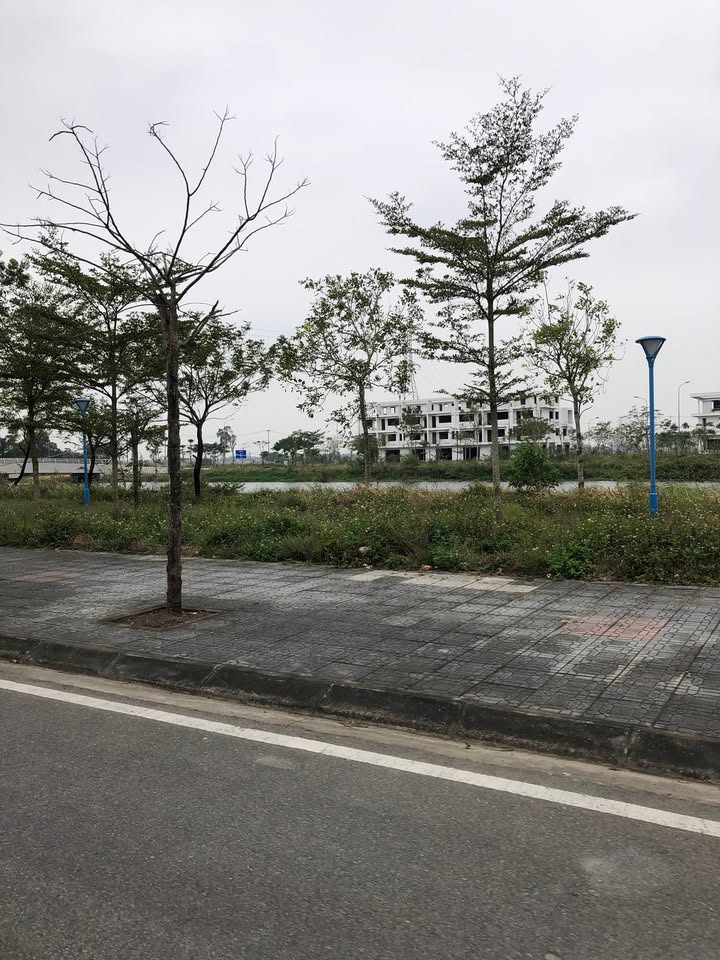 Đất Biệt thự Hud4 pk2, Phường Đông Hải, 348m² - Vị trí đẹp gần sông