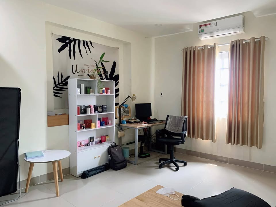 Phòng cho thuê AEON Tân Phú 20m² giá 3.3 triệu - Sẵn sàng vào ở ngay!