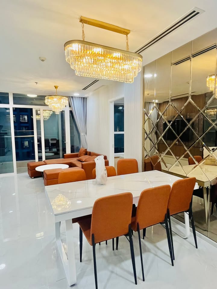 Căn hộ 3PN VinHome Central Park Quận Bình Thạnh 116m² giá 16.5 tỷ - View sông đẹp mắt!