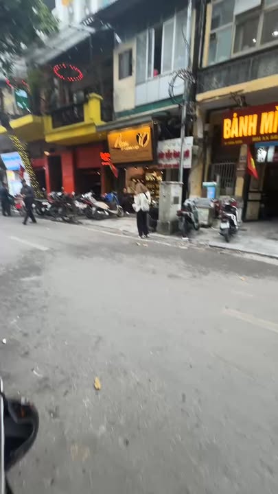 Cho thuê Homestay Hàng Buồm 25m² giá 10 triệu - Cơ hội đầu tư hấp dẫn!