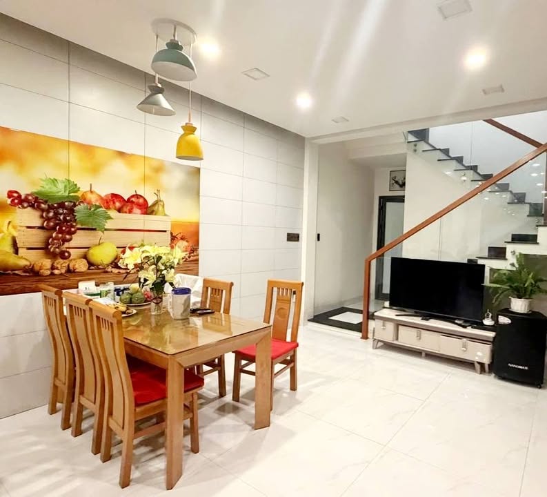 Nhà mặt tiền Núi Thành, Đà Nẵng 90m² - Kinh doanh đỉnh cao!