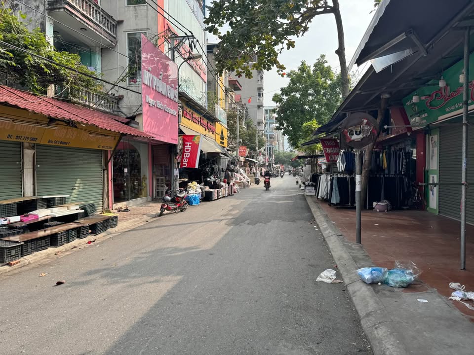 Nhà mặt phố Trâu Quỳ, Gia Lâm 33m² giá 9 tỷ - Kinh doanh sầm uất!