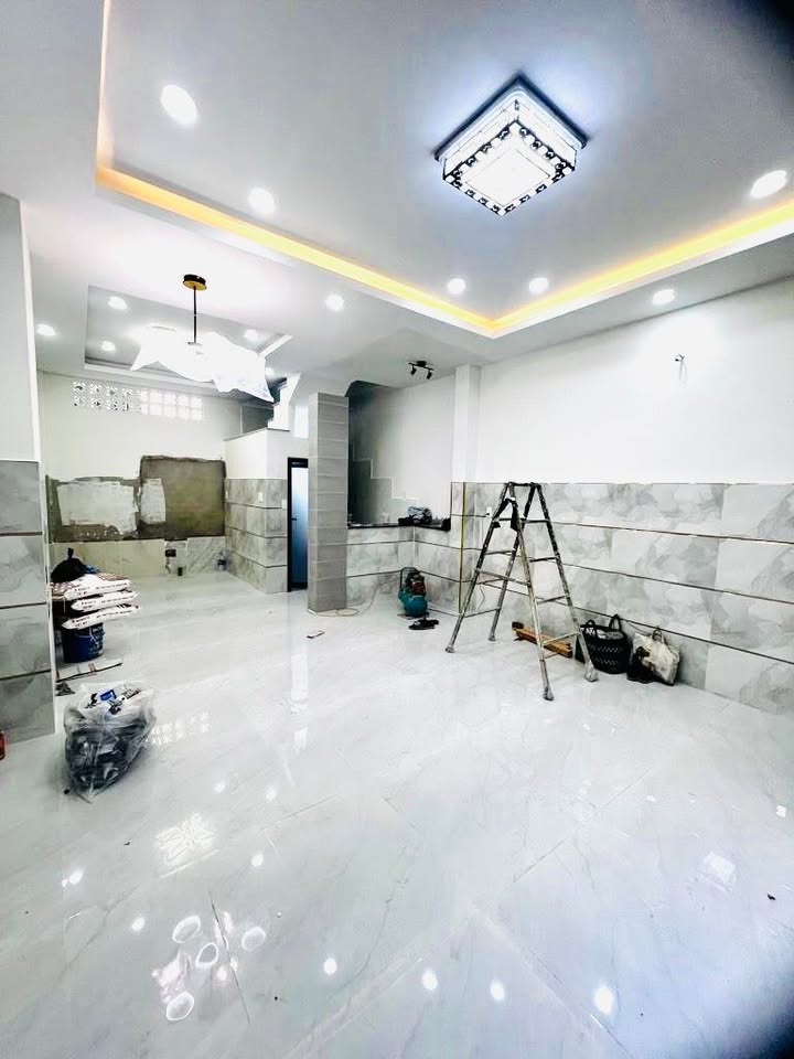 Nhà phố Trường Chinh, Tân Bình 45m² giá 6 tỷ - Full nội thất sang trọng!