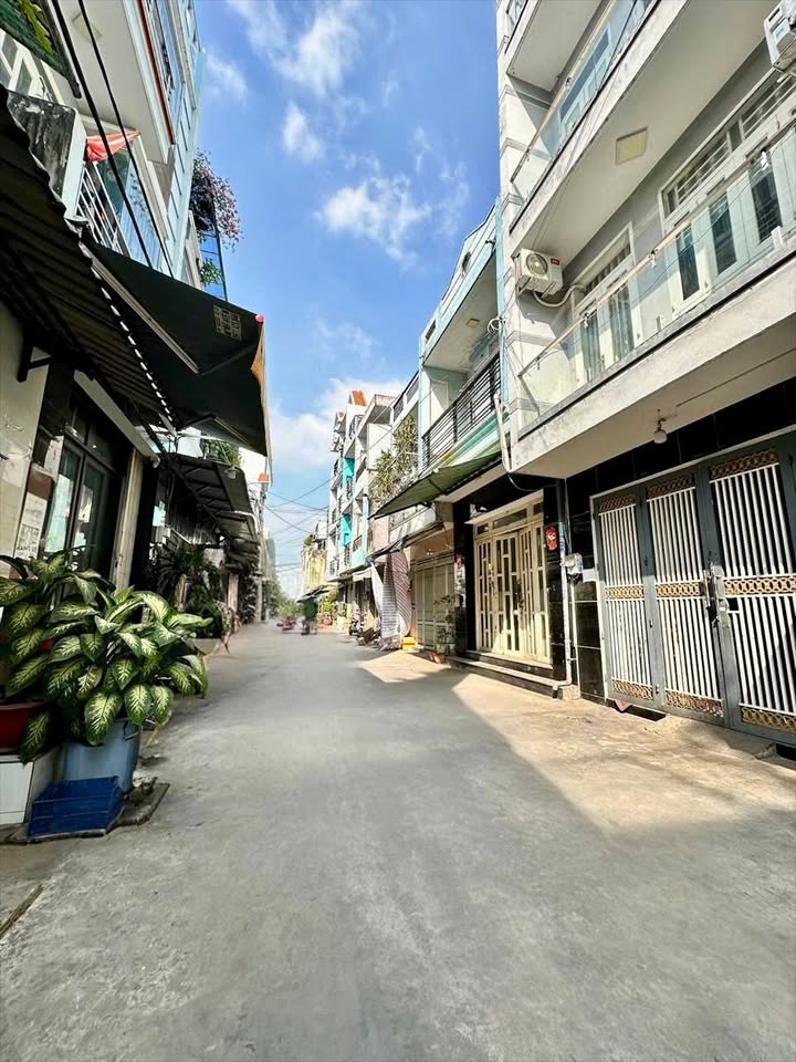 Nhà 4 Tầng 6PN Phường Sơn Kỳ 84m² chỉ 8 tỷ - Vị trí vàng gần Aeon Tân Phú!