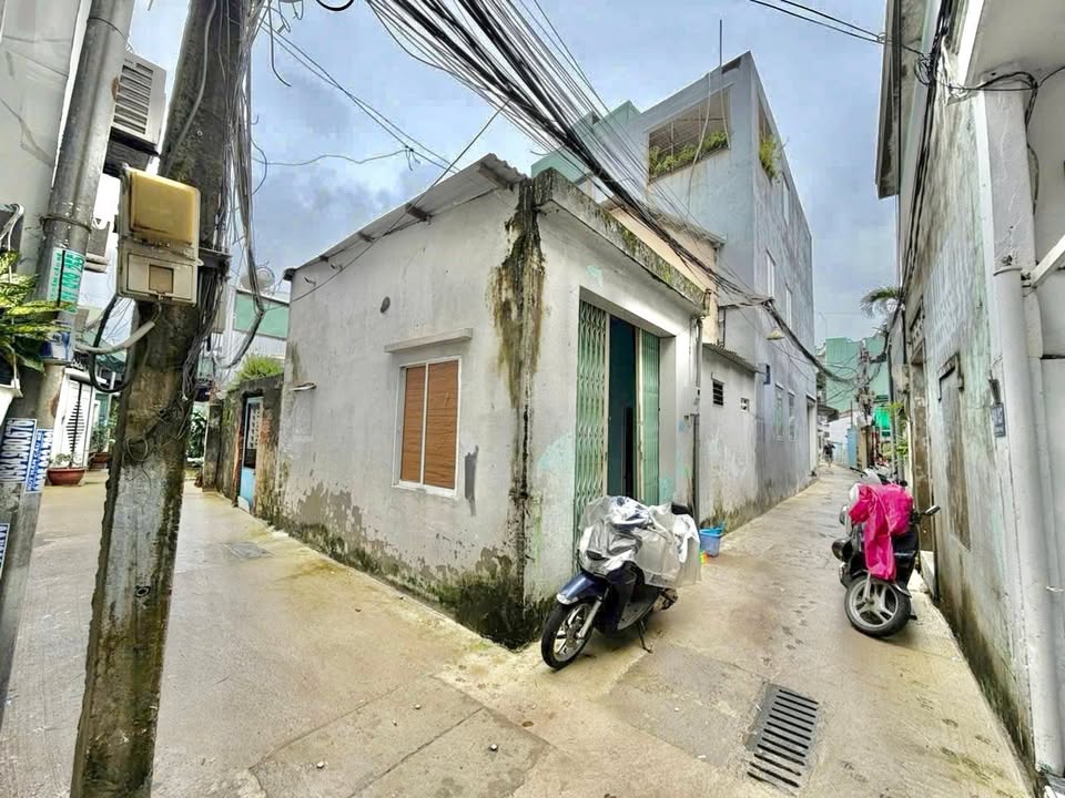 Đất lô góc Đường Điện Biên Phủ 35m² giá 2.7 tỷ - Tiềm năng đầu tư lớn!