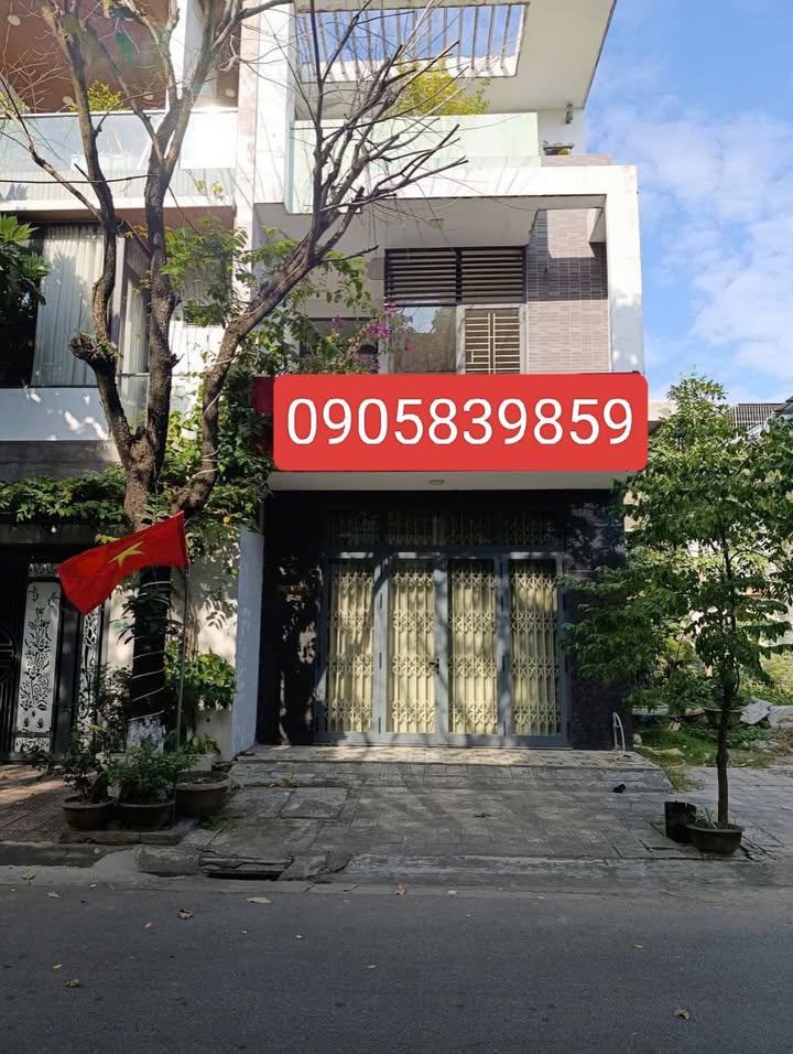 Nhà 3 tầng Biển Hoà Minh, Đà Nẵng 9m² giá 7 tỷ - Vị trí đắc địa chỉ cách biển 1 phút!
