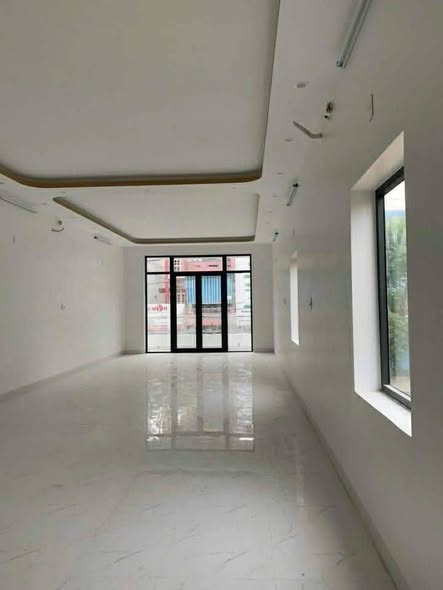 Nhà nguyên căn 3 tầng mặt tiền Phan Đình Phùng, Quảng Ngãi 100m² - Phù hợp kinh doanh, văn phòng!