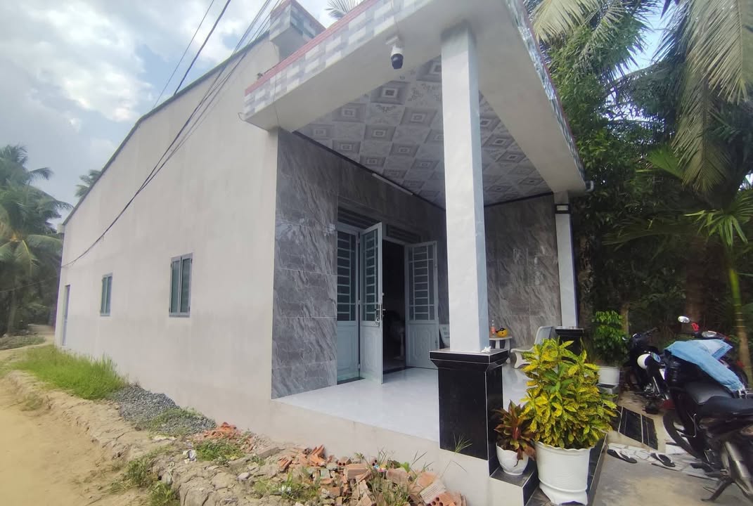 Nhà riêng tại Đường Hoa Lâm, Huyện Mang Thít, Vĩnh Long - 170.2m² giá 750 triệu - Chính chủ bán gấp!