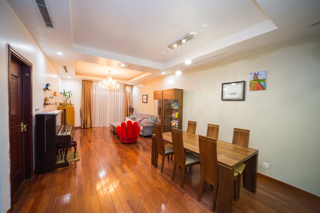 Căn hộ Royal City Thanh Xuân 132m² giá 14 tỷ - Sẵn sàng vào ở ngay!