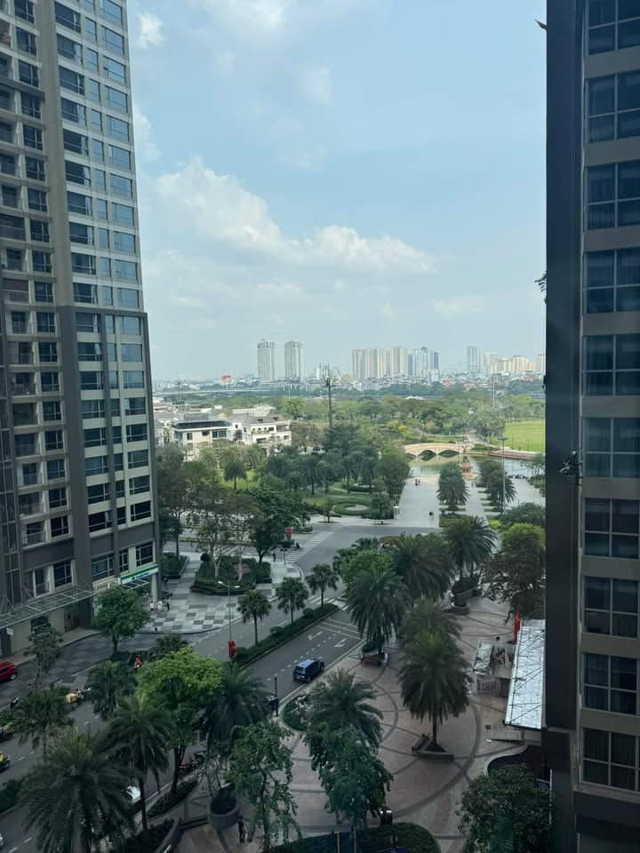 Căn hộ Vinhomes Central Park 85m² giá 12.5 tỷ - Full nội thất, view công viên tuyệt đẹp!