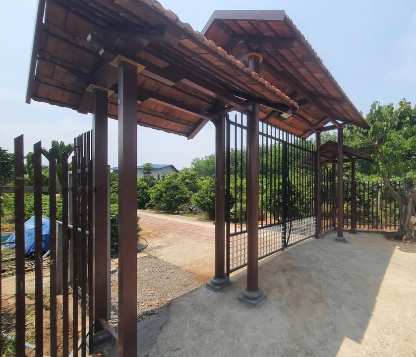 Trang trại sinh thái Bến Cát 5600m² giá thỏa thuận - Sẵn sàng vào ở ngay!