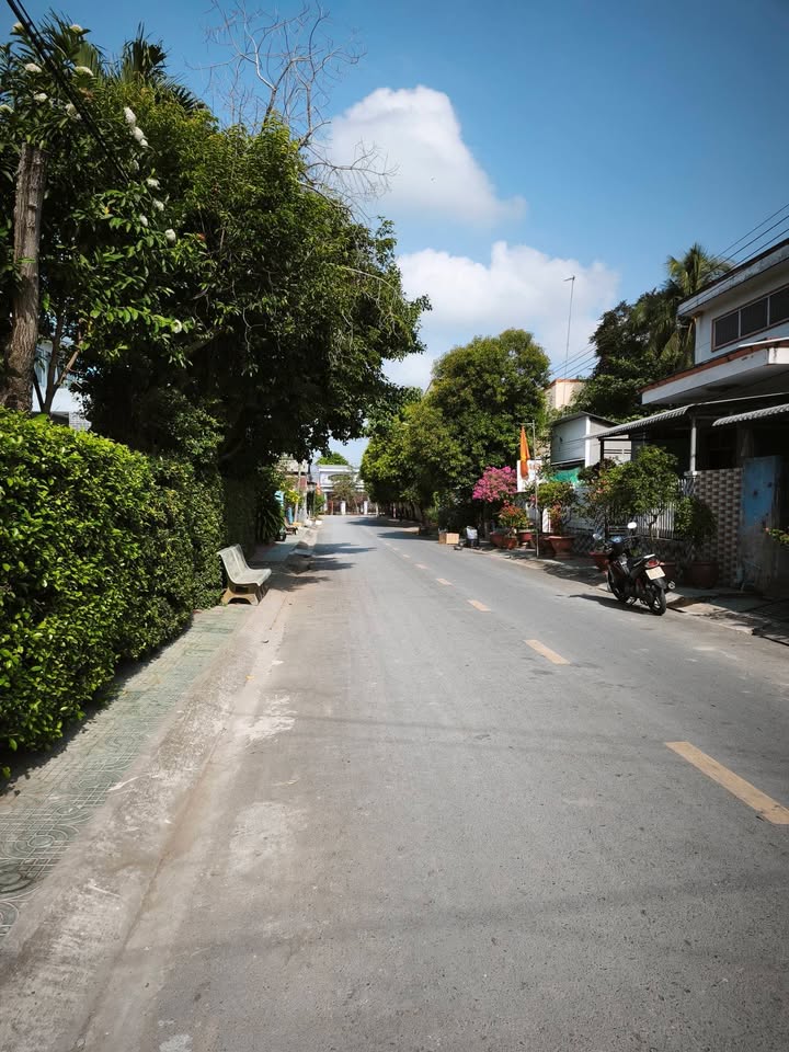 Bán gấp nhà mặt tiền đường Lê Văn Tám, xã Tiểu Cần, 279m² giá 3.5 tỷ - Cơ hội đầu tư tuyệt vời!