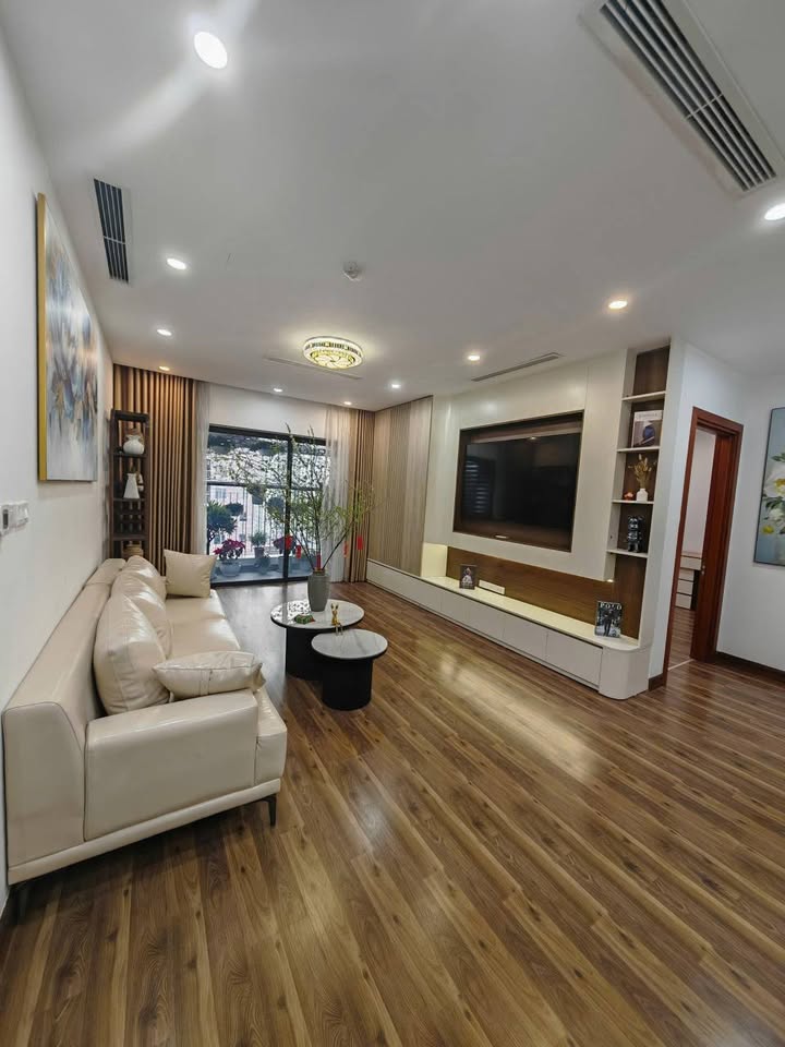 Căn hộ Goldmark City 121m² giá chỉ 10.2 tỷ - Full nội thất tiện nghi!