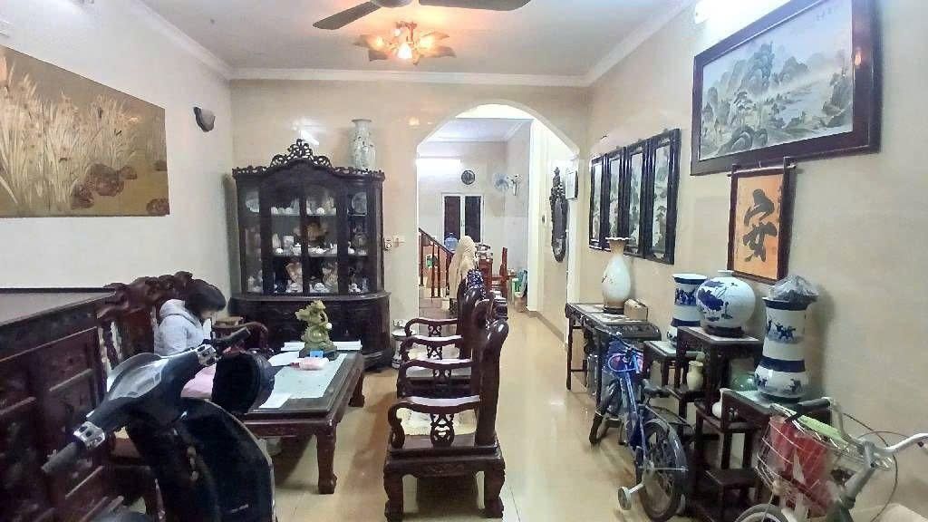 Nhà mặt ngõ ô tô tránh Minh Khai 46m² giá 17.9 tỷ - Đầu tư sinh lời ngay!