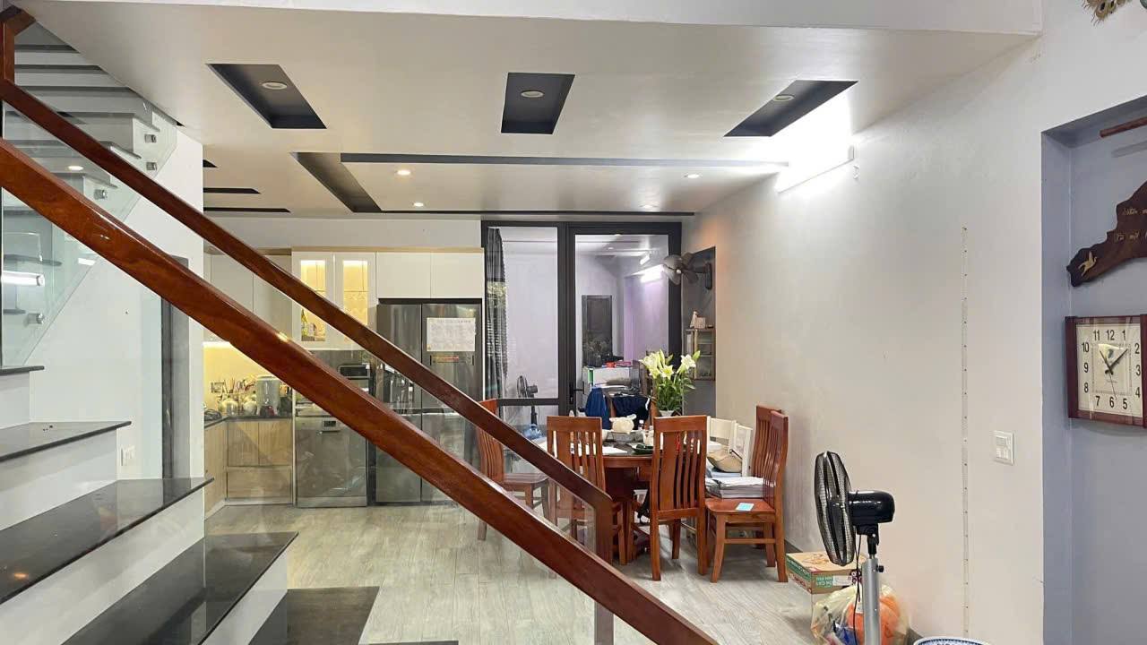 Nhà 2 tầng Đường Ngô Sỹ Liên, Yên Bái 110m² giá 3 tỷ - Chính chủ bán gấp!