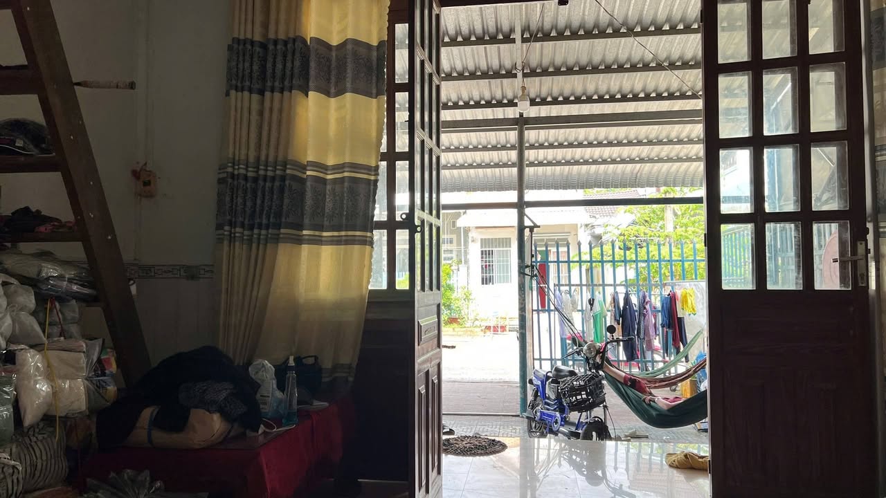 Nhà trệt - Gác lửng Thị Trấn Một Ngàn 100m² giá 1 tỷ - Chính chủ bán gấp!