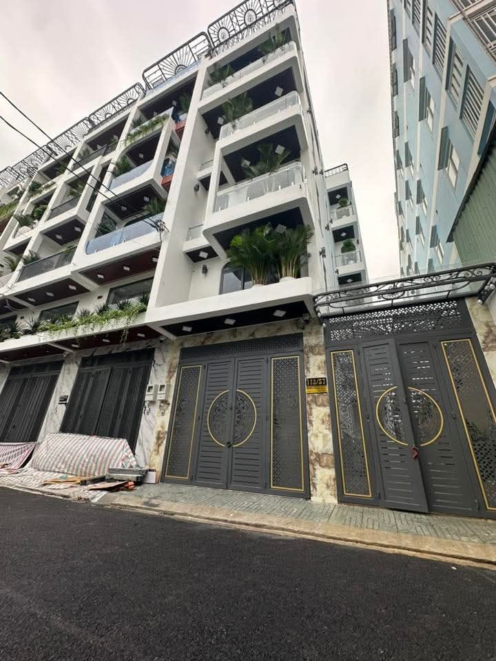 Biệt thự Townhouse TL37 Quận 12 150m² giá 9.99 tỷ - Thiết kế hiện đại, thang máy tiện nghi!