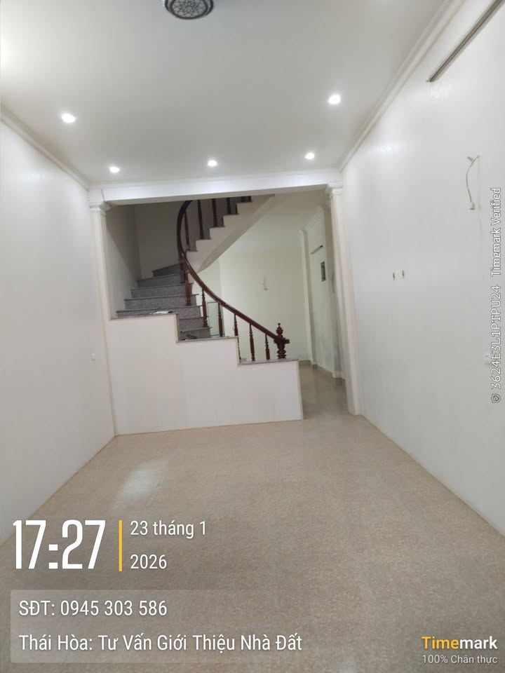 Nhà riêng Vị Xuyên 64m² giá 2.85 tỷ - Ô tô đỗ cửa, kinh doanh thuận lợi!