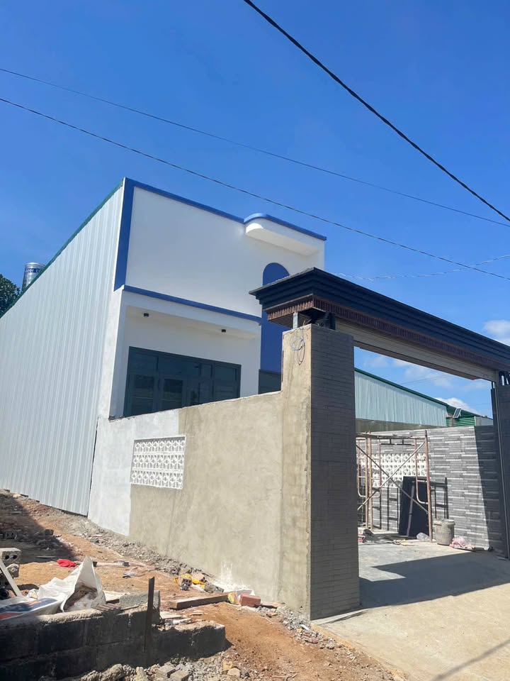 Nhà riêng Hẻm Trần Nguyên Hãn, Bảo Lộc 110m² giá 2.75 tỷ - Chính chủ bán gấp!