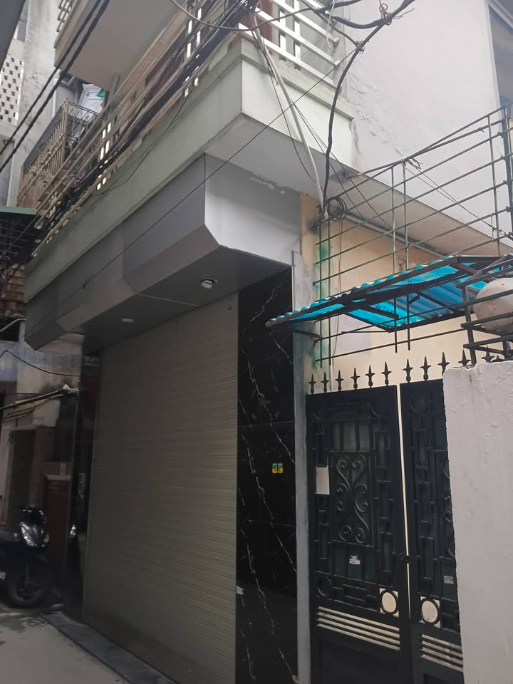 Nhà lô góc 92 Mai Động, Hoàng Mai 34m² giá 8 tỷ - Nhiều tiện ích xung quanh!