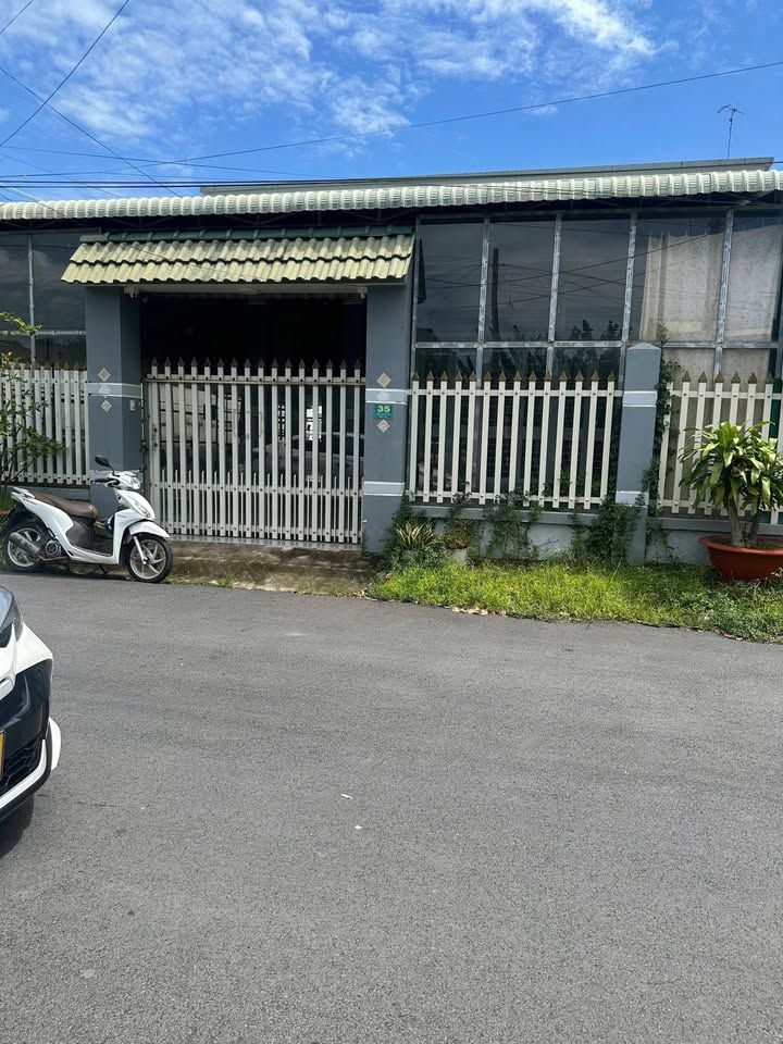 Nhà mặt tiền đường nhựa lớn tại Tây Ninh 319m² - Chính chủ cần bán gấp!