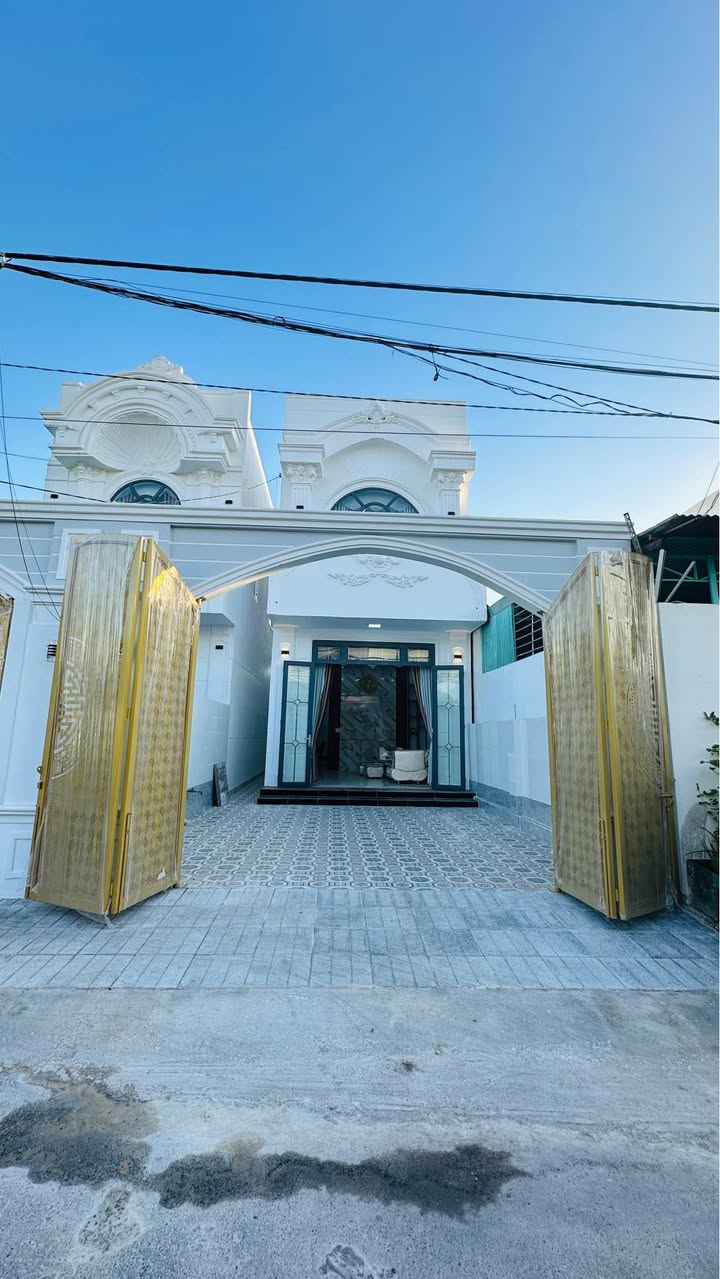 Nhà 1 Trệt 1 Lầu Chính Chủ - Trung Tâm TP Tây Ninh, 134m², 3.05 Tỷ VND - Giá tốt, ô tô vào nhà!