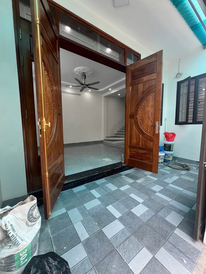 Nhà 3 tầng Lộc Vượng, Nam Định 55m² giá 2.8 tỷ - Chính chủ bán gấp!