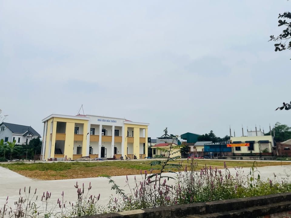 Đất thổ cư 320m² mặt tiền 7m65 tại xã Phú Cát - Giá chỉ 12.16 tỷ!