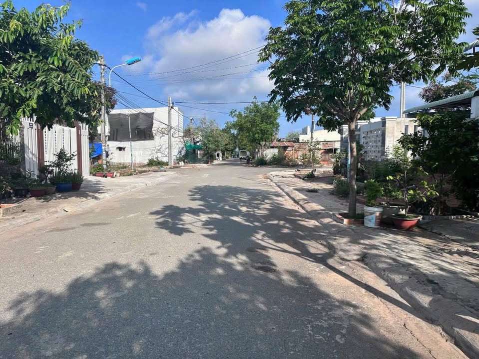 Nhà 1 Trệt 1 Lầu Xã Tiến Lợi 125m² giá 1.95 tỷ - Đầu tư lý tưởng!