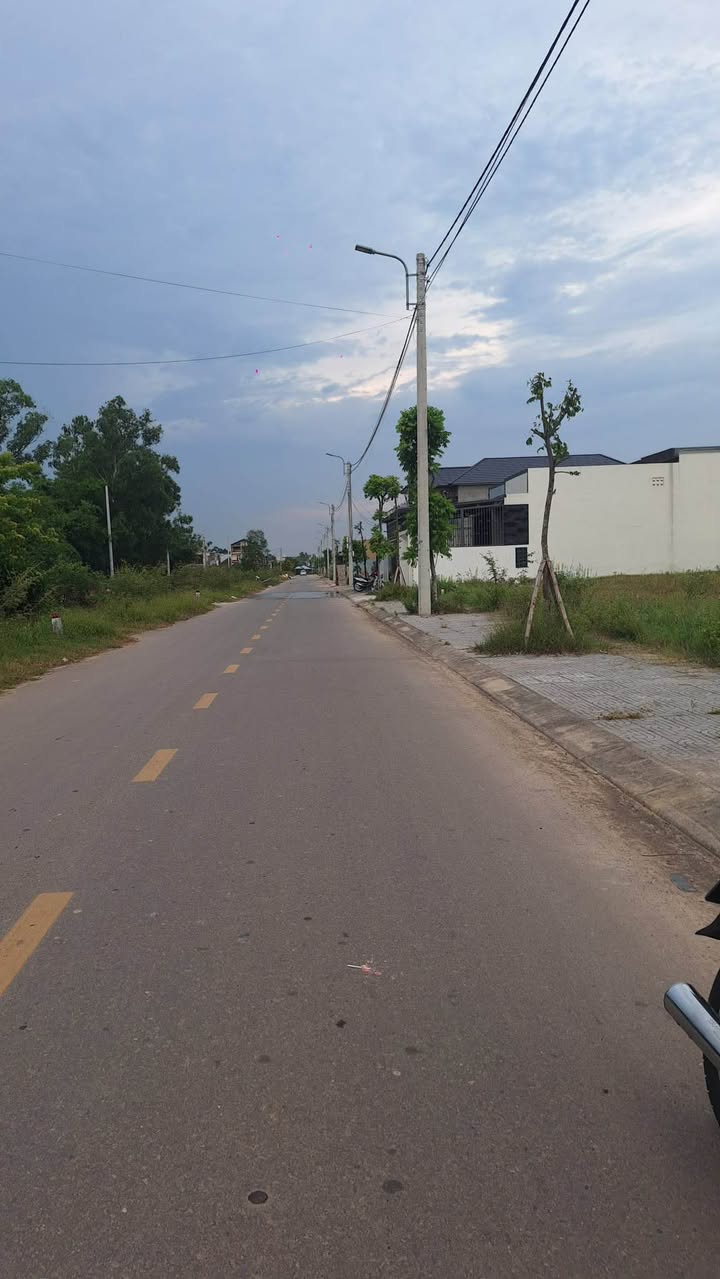 FrontHouse mặt tiền Lê Thế Tiết, 125m² giá chỉ 1.2 tỷ - Đầu tư sinh lời ngay!