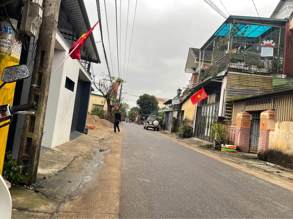 Bán gấp FrontHouse mặt tiền Hà Huy Tập 80m² giá 1.36 tỷ - Vị trí đắc địa gần Vincom