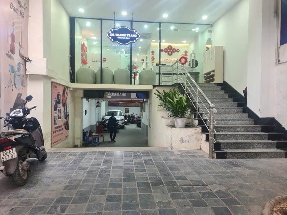 Toà nhà mặt phố Hoàng Văn Thái 200m² giá thỏa thuận - Cơ hội đầu tư lý tưởng!