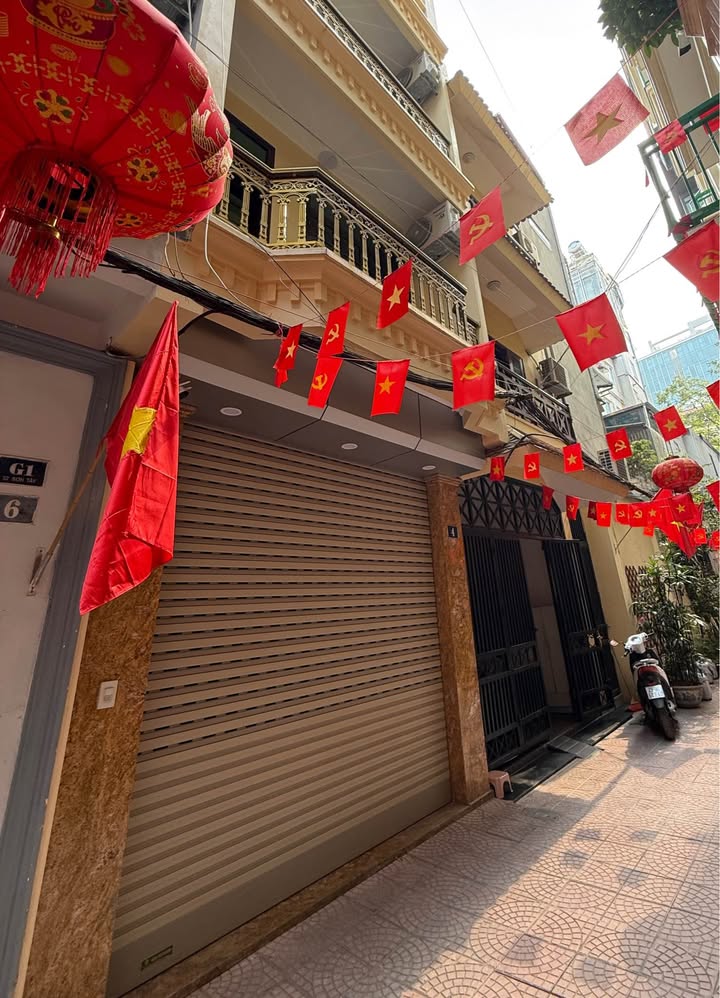 Nhà 3 Tầng Ngõ Cam Kết Không Quy Hoạch, Phố Xã Đàn, Quận Đống Đa - 42m², Giá 7 Tỷ