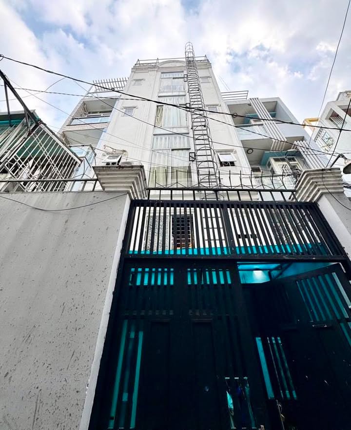 Nhà 6 tầng Nguyễn Trọng Tuyển, 100m² giá 18 tỷ - Thu nhập ổn định 90 triệu/tháng!