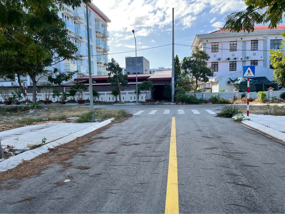 Đất nền Khu K2 Phan Rang 93.76m² giá 3.29 tỷ - Gần bãi biển