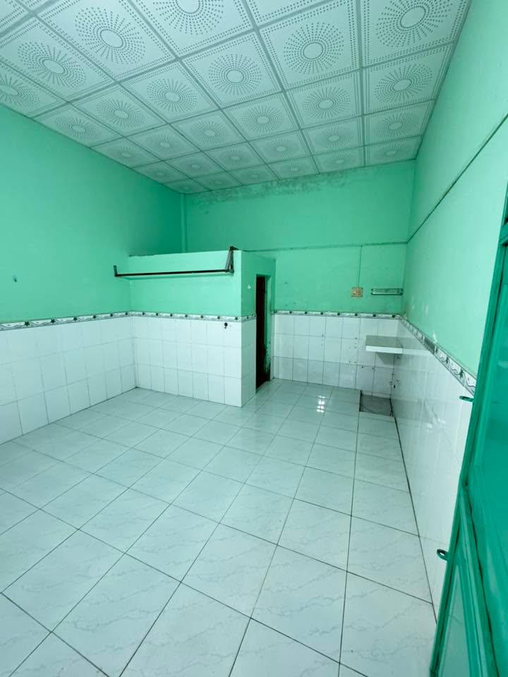 Phòng trọ sinh viên đường Nguyễn Văn Linh 16m² giá chỉ 1.3 triệu - Tiện nghi đầy đủ!