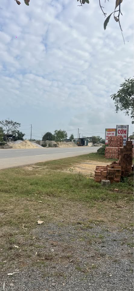 Đất Quốc Lộ 1A, Gio Linh, Quảng Trị 100m² - Sổ hồng chính chủ, vị trí đẹp!