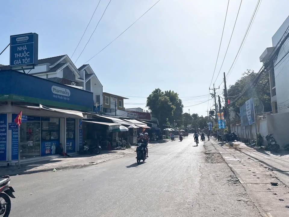 Nhà lầu 2 tầng tại Đức Long, Phan Thiết 93m² giá 1.4 tỷ - Đầu tư sinh lời ngay!