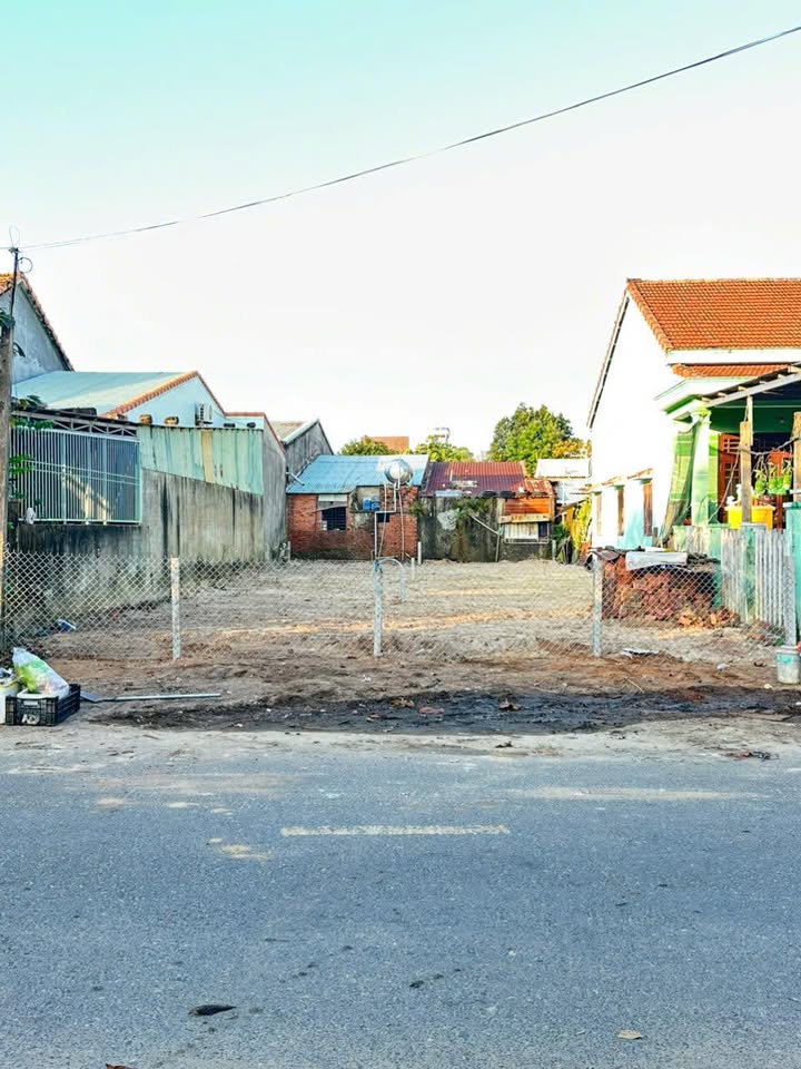 Đất nền mặt tiền Văn Tiến Dũng, 250m², giá 2 tỷ - Cơ hội đầu tư tuyệt vời!