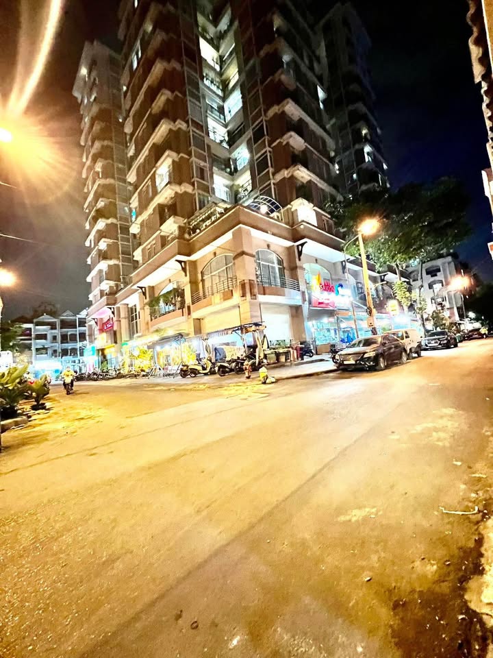 Nhà mặt tiền Lý Thường Kiệt, Q11 - 105m² giá 21 tỷ - Đầu tư sinh lời ngay!