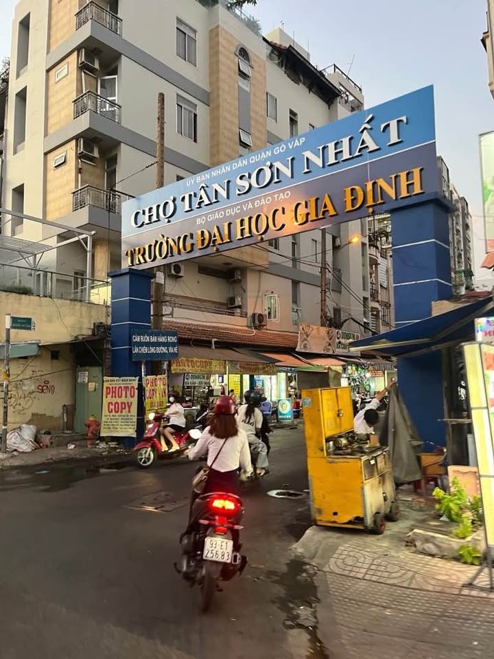 Nhà cấp 4 mặt tiền chợ Tân Sơn Nhất - Nguyễn Kiệm - 37.6m² giá 6.6 tỷ - Đầu tư sinh lời ngay!