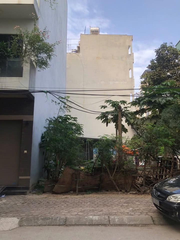 Đất nền chính chủ 50m² tại Quận Hoàng Mai - Sổ đỏ lâu dài, giá 2.05 tỷ!