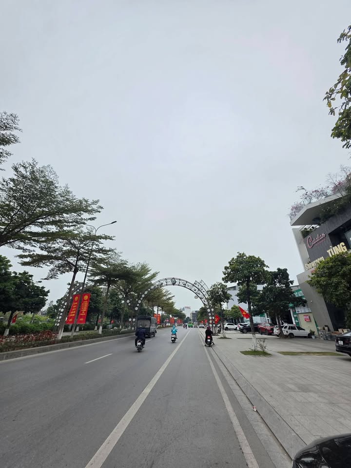 Đất nền mặt đường Lý Thái Tổ, Từ Sơn, 130m² giá 20 tỷ - Cơ hội đầu tư nhanh chóng!