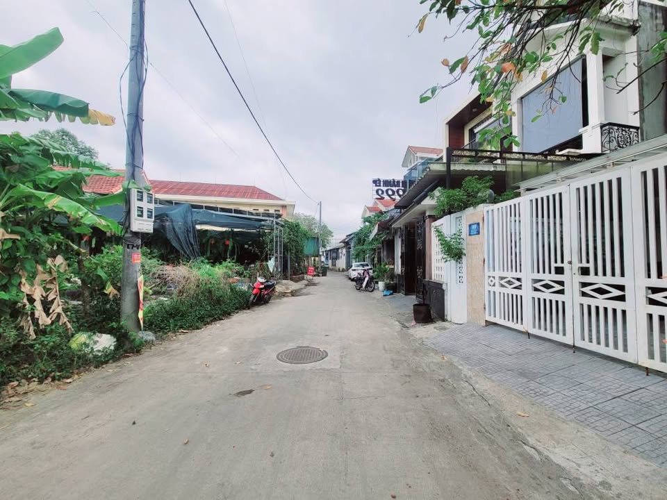 Đất nền kiệt ô tô Hoàng Quốc Việt, 70m² giá 2.29 tỷ - Đầu tư sinh lời!