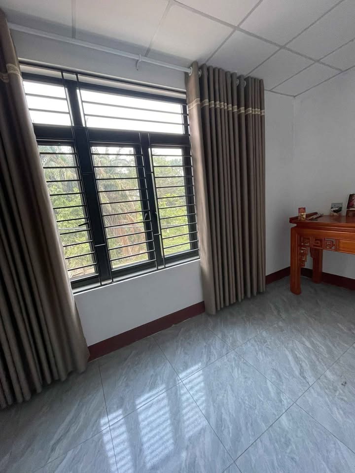 Nhà 2 tầng mặt tiền đường Nhạc Sơn, 174m² giá 5.28 tỷ - Đầu tư sinh lời ngay!